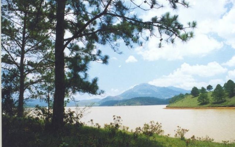 Hồ Dankia